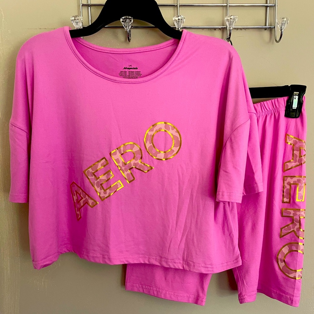 Two-piece pink set